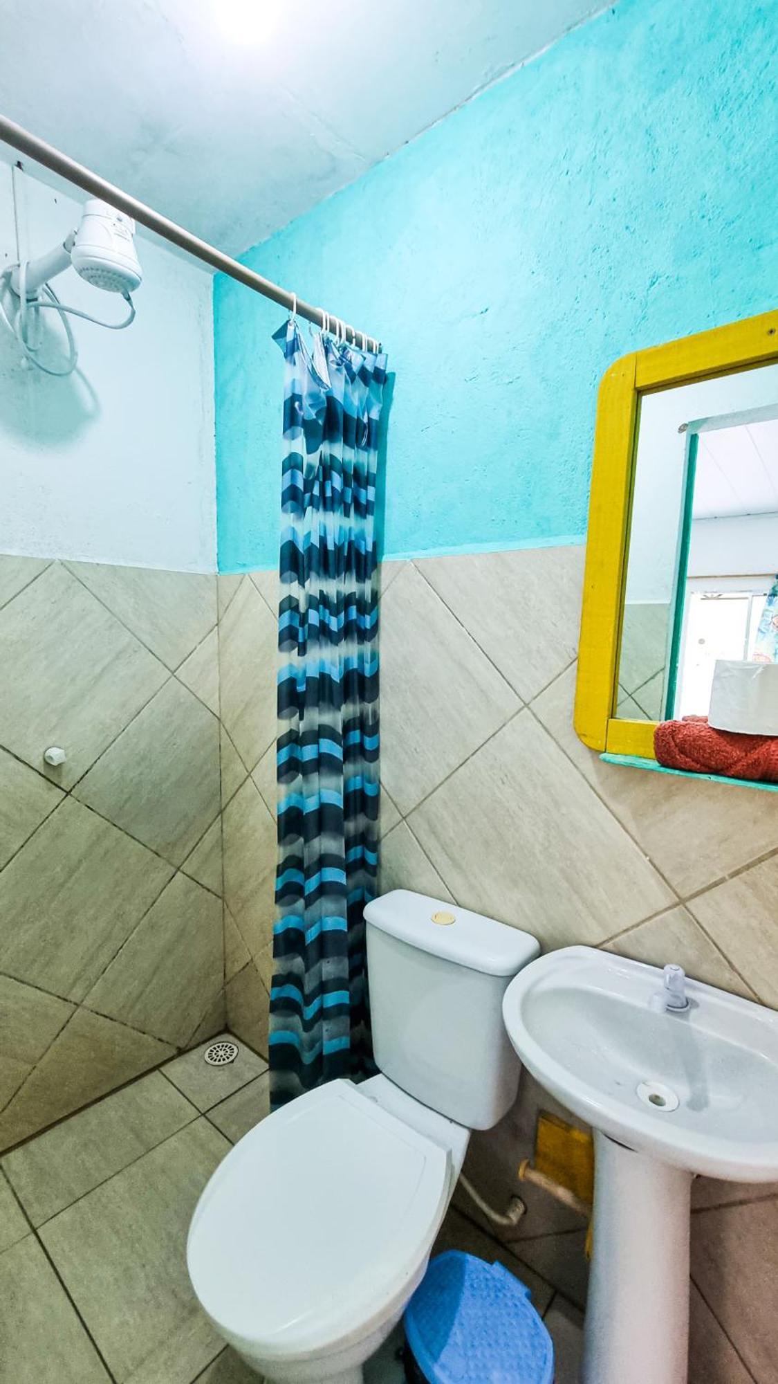 Proxima Estacion Hostel Масейо Экстерьер фото