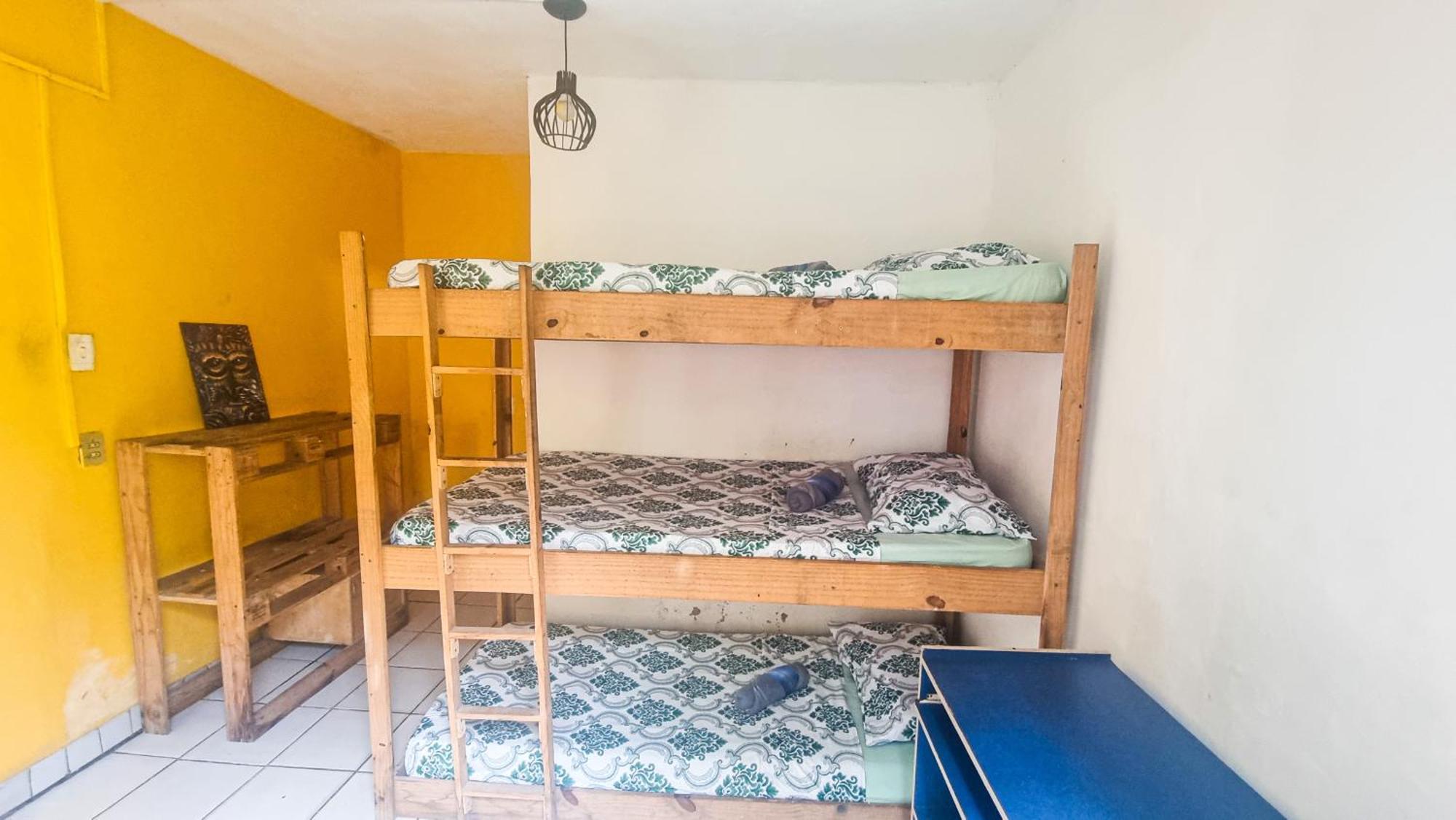 Proxima Estacion Hostel Масейо Экстерьер фото